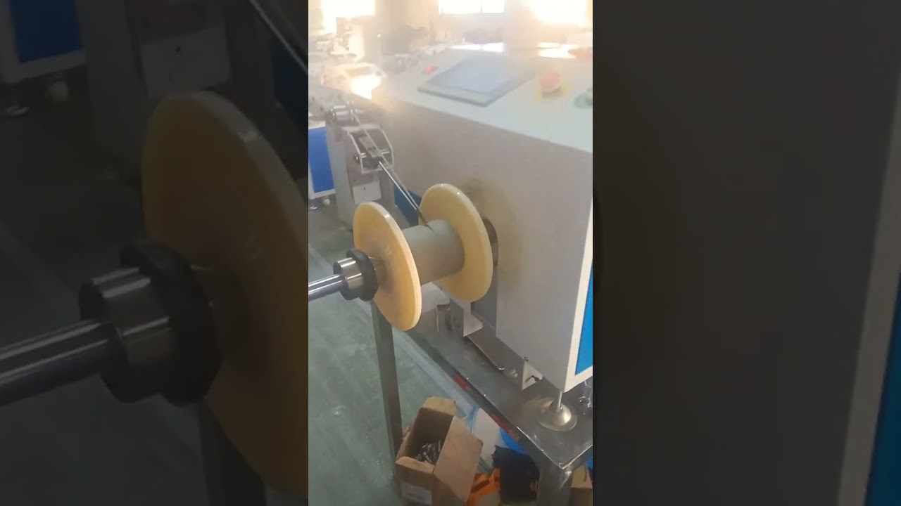 Wire Winding Machine with Traversing Winder for Factory Automation