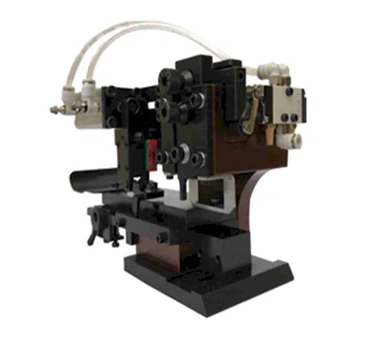 Pneumatisk Transverse Die for Wide Terminals - Terminalkrympeapplikator